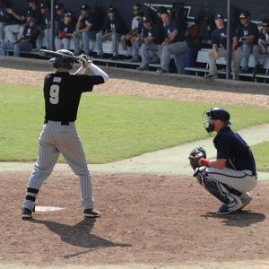 Meet your Posher, Levi